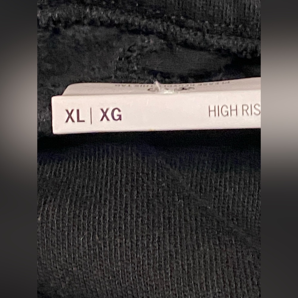 PINK Victoria's Secret Black High-Rise Shorts XL - Picture 2 of 8